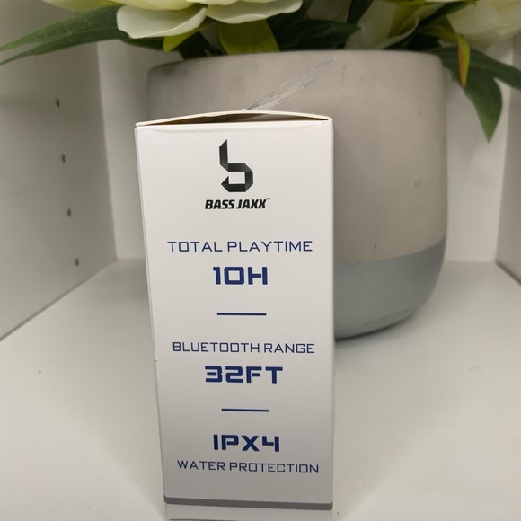 Verve True Wireless Earbuds With Mic & Water-Resistant Case - Picture 2 of 3